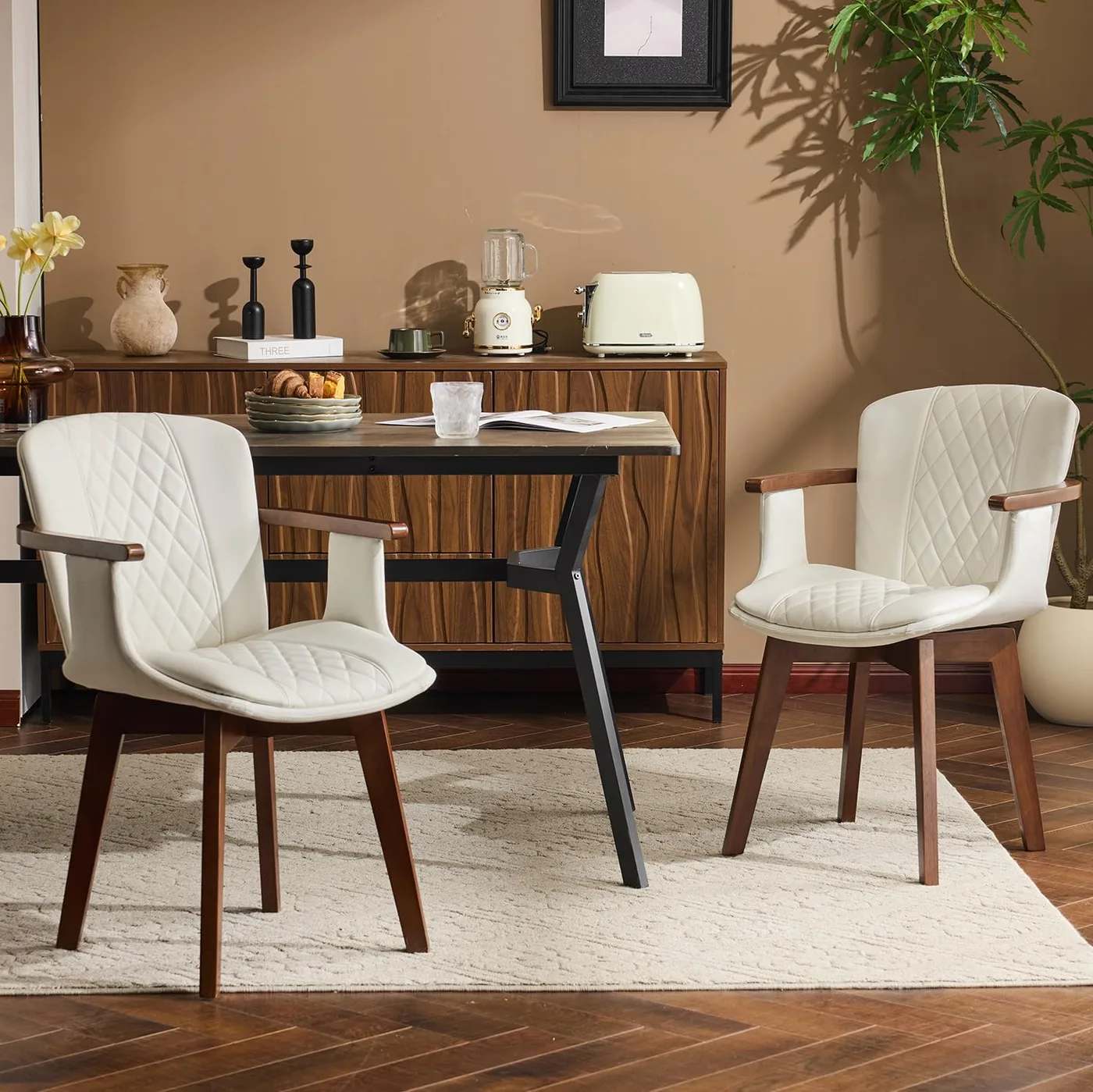 Perla Shell Dining Armchair