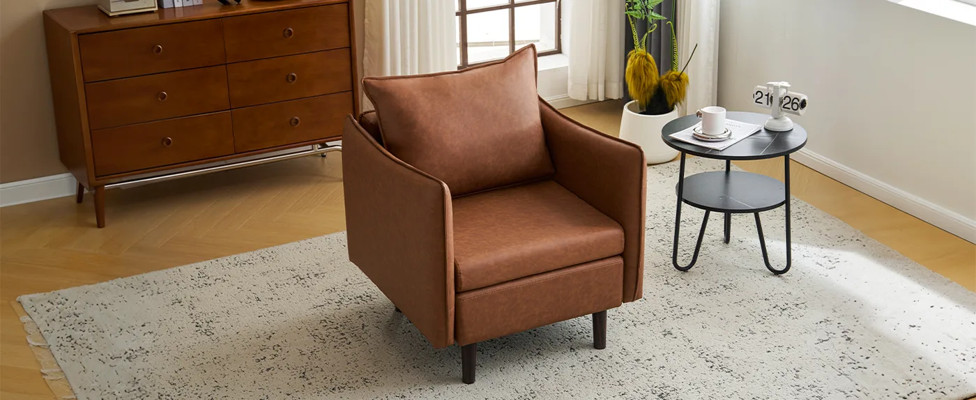 Bennett Wide-Arm Club Chair detail